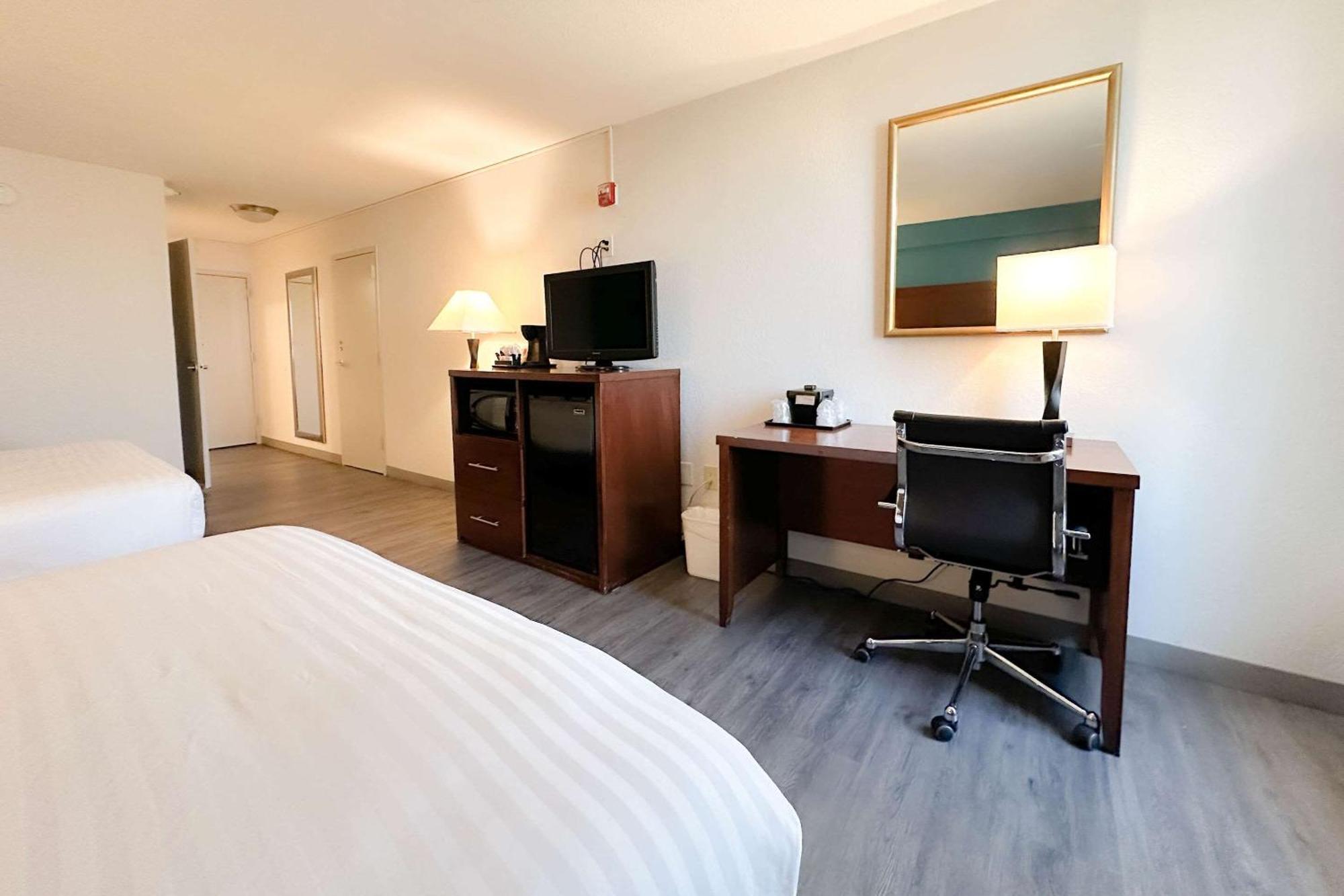 Comfort Inn & Suites Kissimmee By The Parks Four Corners Eksteriør billede